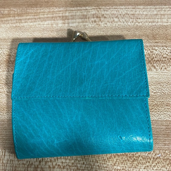 Vintage Leather Teal Mini kiss lock wallet. Made in Italy. - Picture 1 of 6